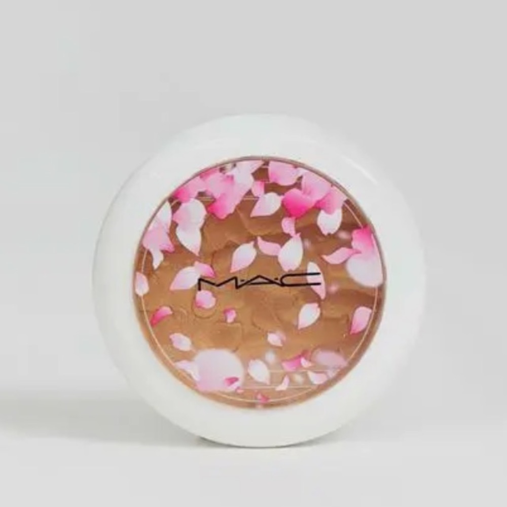 MAC Spring Bling Highlighter